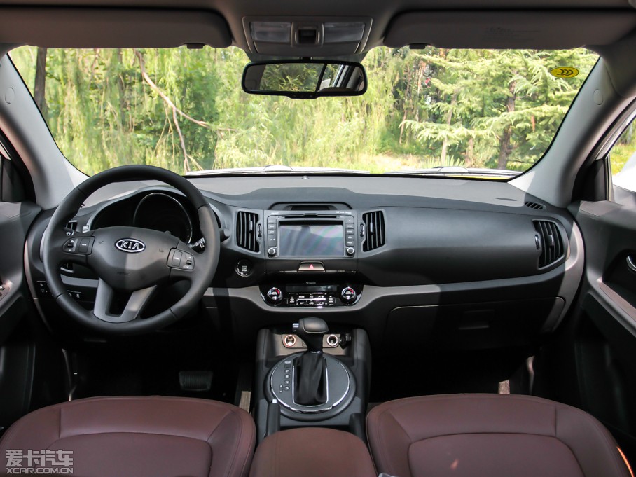 2014 2.0L Premium ԄӃ