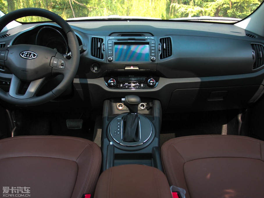 2014 2.0L Premium ԄӃ