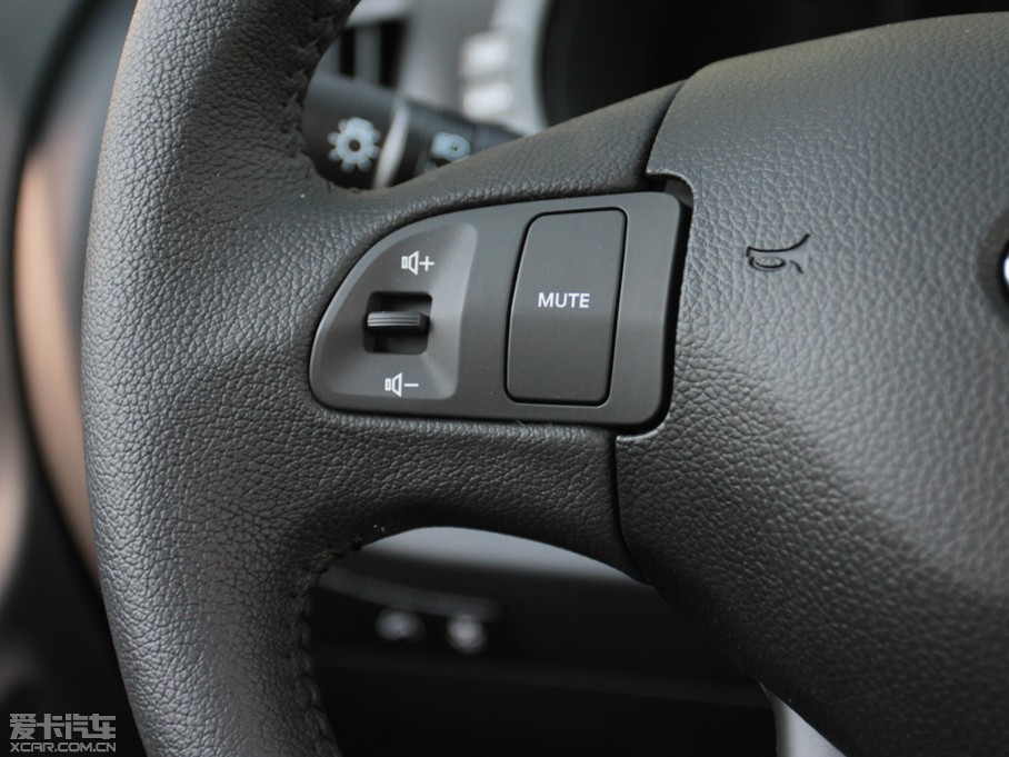 2014 2.0L Premium ԄӃ