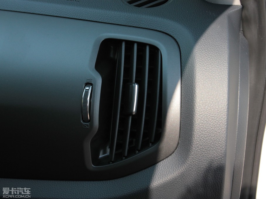 2014 2.0L Premium ԄӃ