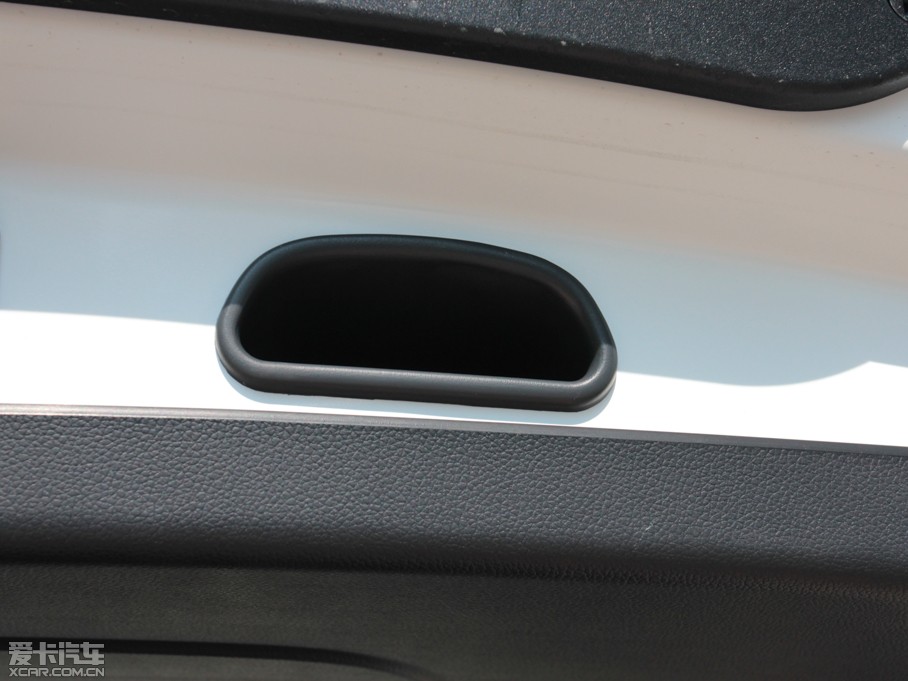 2014 2.0L Premium ԄӃ