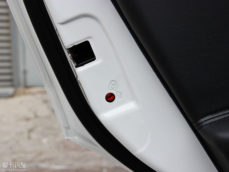 2014 2.0L Premium Special ԄӃ