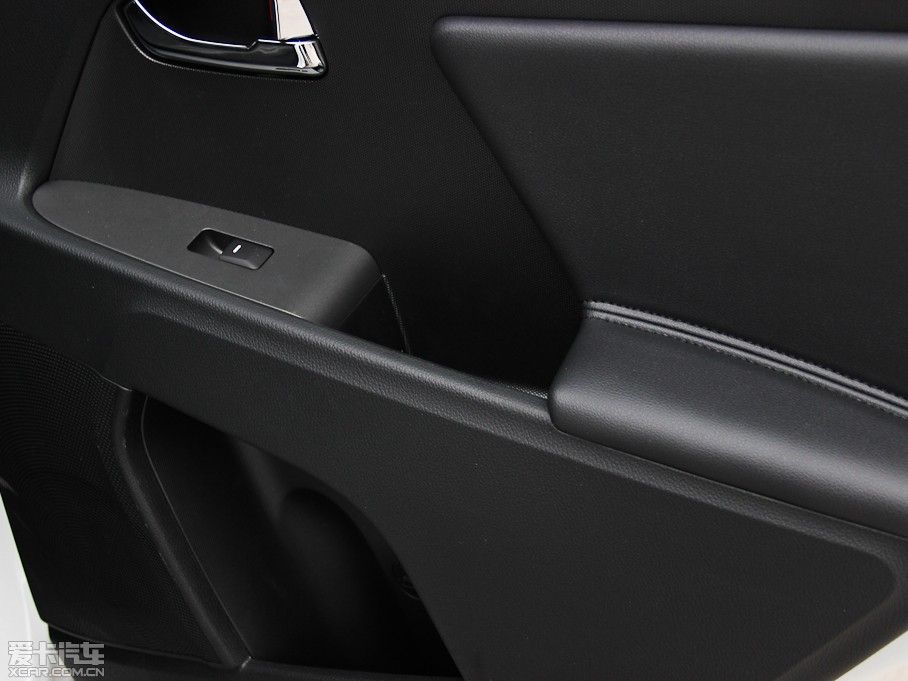 2014 2.0L Premium Special ԄӃ