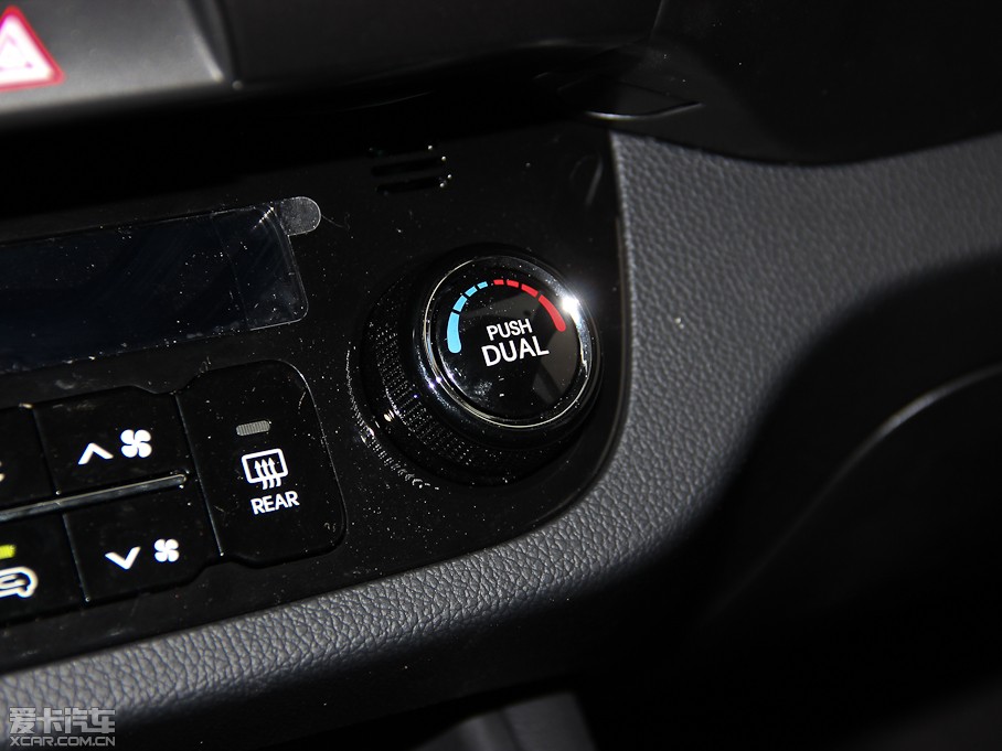 2014 2.0L Premium Special ԄӃ