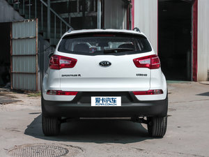 2014款2.0L Premium 自动两驱版 正后	