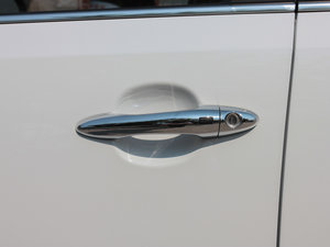 20142.0L Premium ԄӃ {T