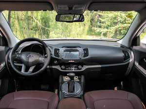 2014款2.0L Premium 自动两驱版 内饰全景