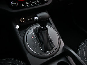 20142.0L GLS Ԅ(dng)(q)  п؅^(q)