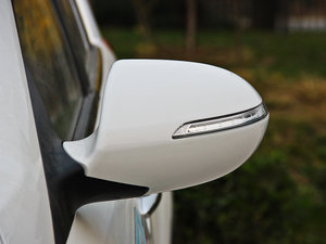 2014款2.0L GLS 手动两驱版  后视镜