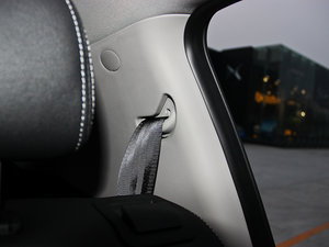 2014款2.0L GLS 手动两驱版  空间座椅