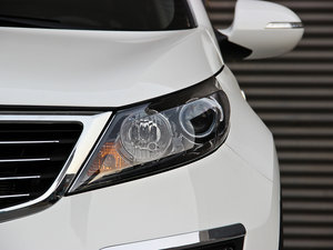 2014款2.0L Premium Special 自动两驱版 大灯