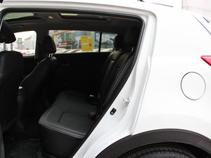 2014款2.0L Premium Special 自动两驱版 后排空间