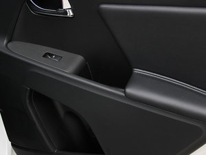 20142.0L Premium Special ԄӃ g