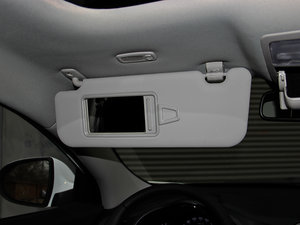 2014款2.0L Premium Special 自动两驱版 遮阳板（左）
