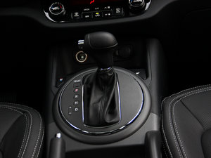 2014款2.0L Premium Special 自动两驱版 换挡杆
