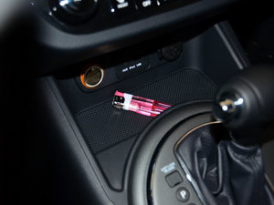 20142.0L GLS ԄӃ  g