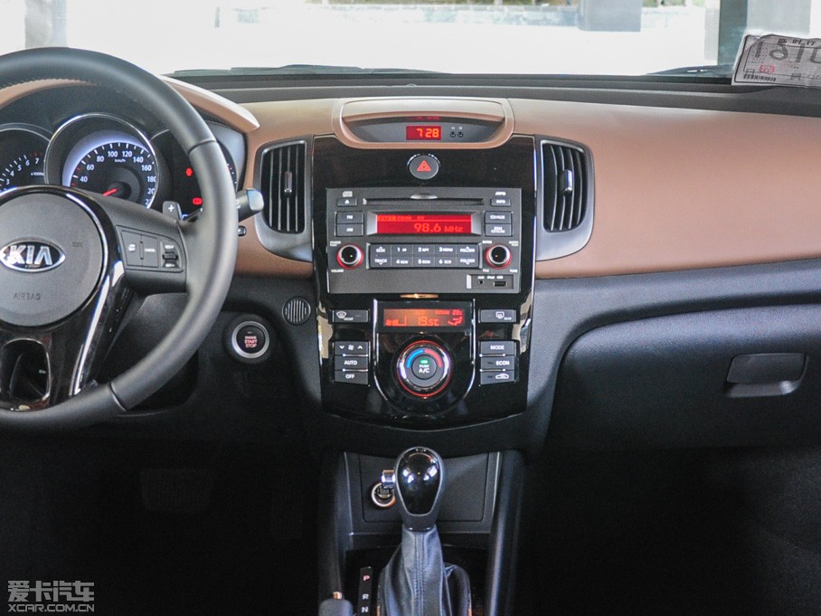 2014 1.6L Premium Special Ԅ