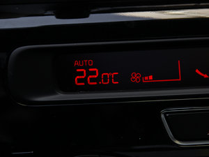 20142.0L ԄLUXURY п؅^