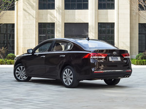 2014款2.0L 自动PRM 整体外观