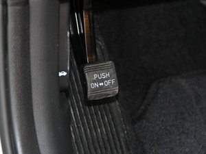 2014款2.0L 自动PRM 驻车制动器