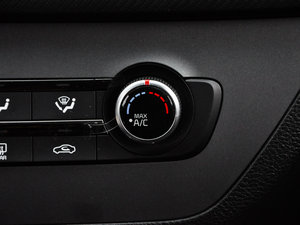 2014款1.8L 自动GL 中控区