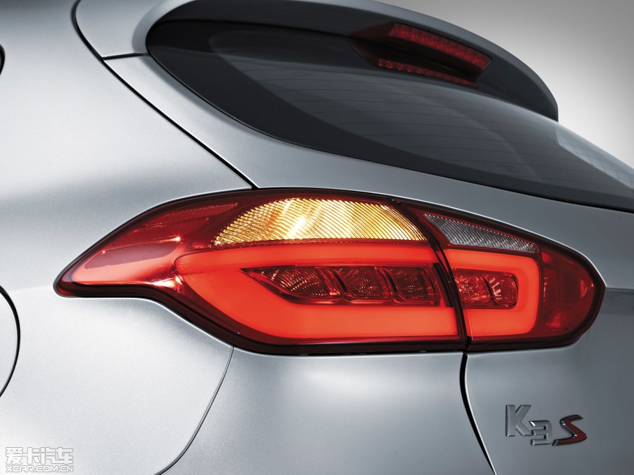 2014������K3S 1.6L �Ԅ�Premium