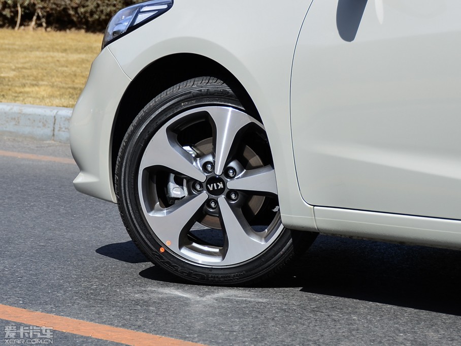 2014������K3S 1.6L �Ԅ�Premium