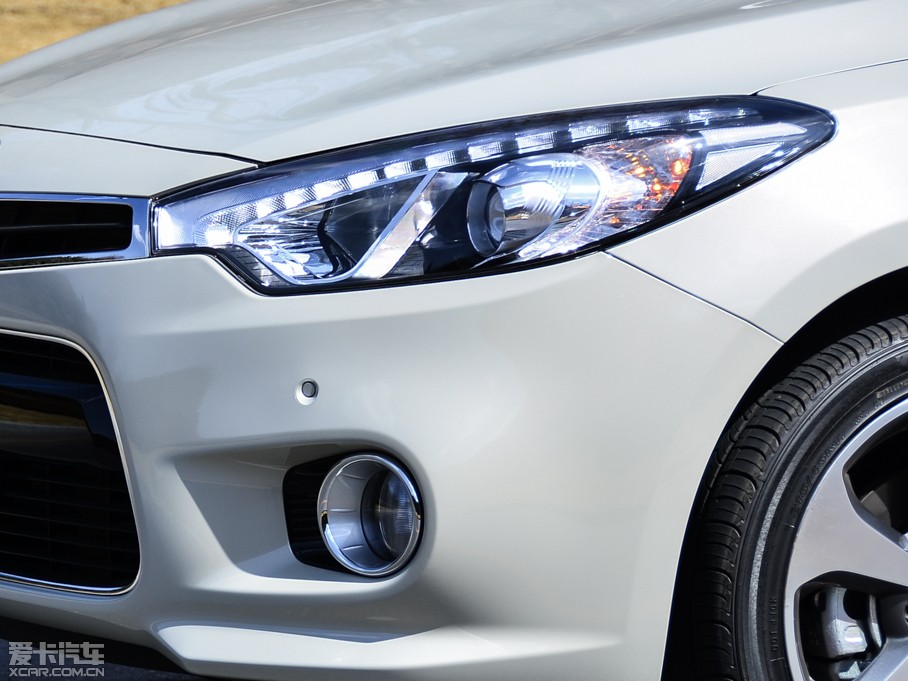 2014������K3S 1.6L �Ԅ�Premium