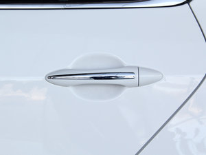 20151.6L Ԅ(dng)GLS (x)(ji)^