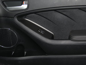 20151.6L Ԅ(dng)GLS g