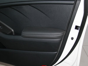 20151.6L Ԅ(dng)GLS g