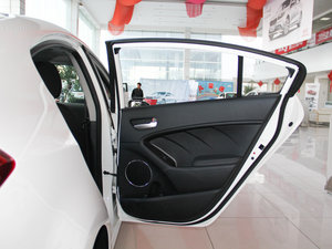 20151.6L Ԅ(dng)GLS g