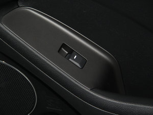 20151.6L Ԅ(dng)GLS g