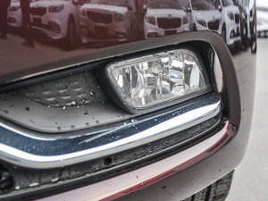 2015款1.6L 手动GLS 前雾灯