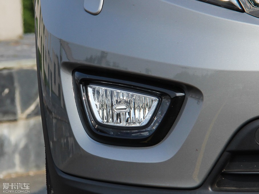 2015 2.0L ԄӃPremium