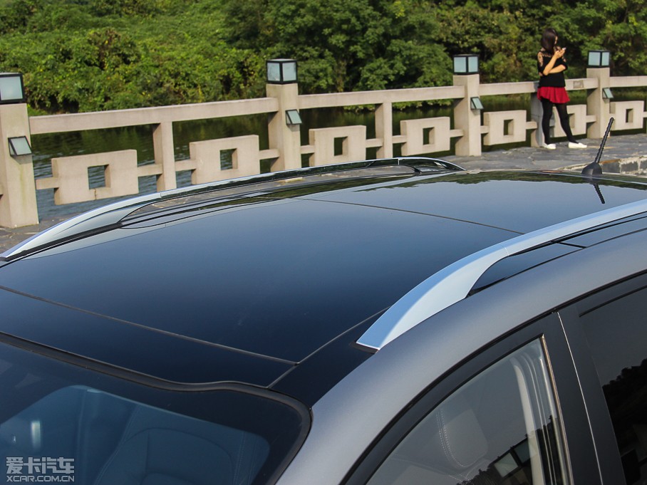 2015 2.0L ԄӃPremium