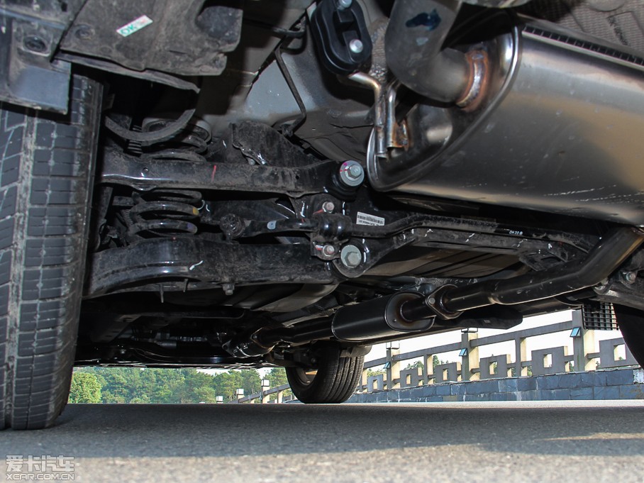 2015 2.0L ԄӃPremium