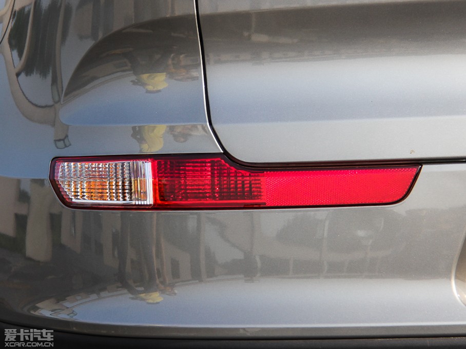 2015 2.0L ԄӃPremium