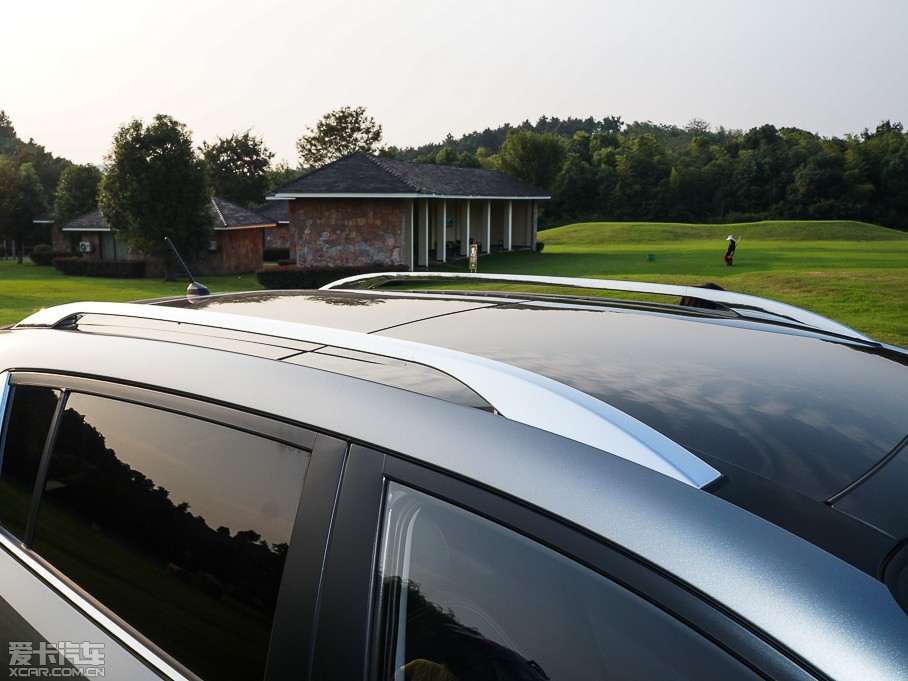 2015 2.0L ԄӃPremium