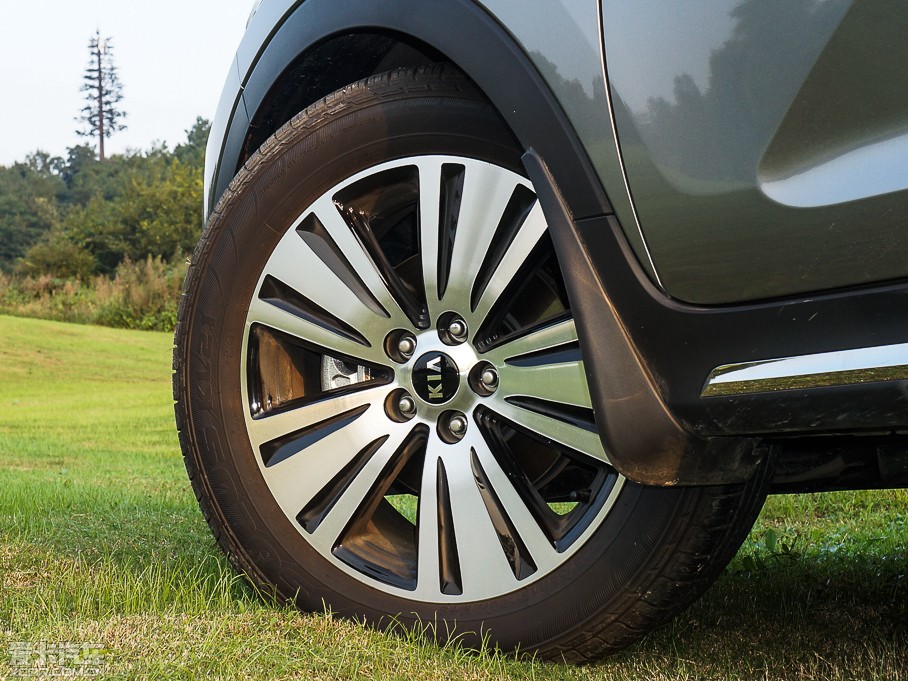 2015 2.0L ԄӃPremium