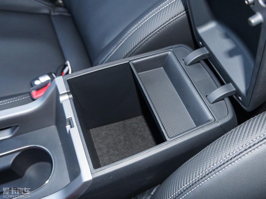 2015 2.0L ԄӃPremium