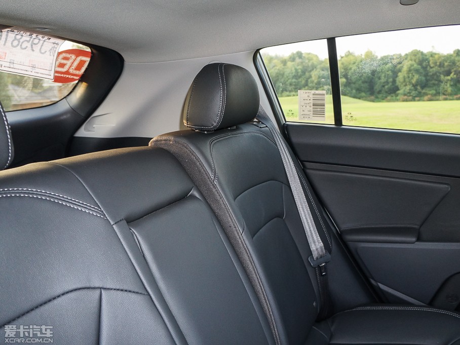 2015 2.0L ԄӃPremium