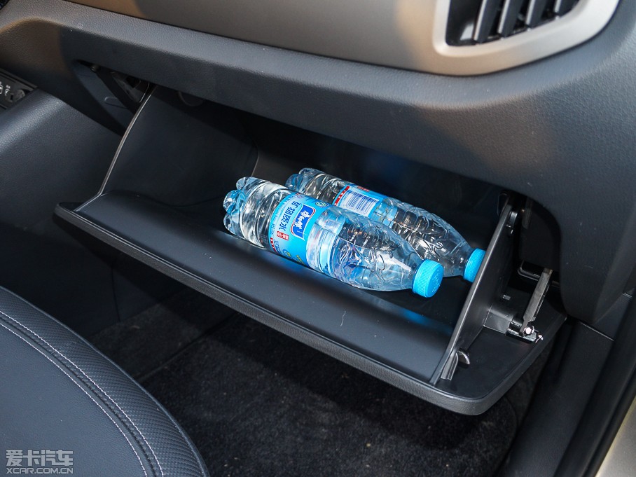 2015 2.0L ԄӃPremium