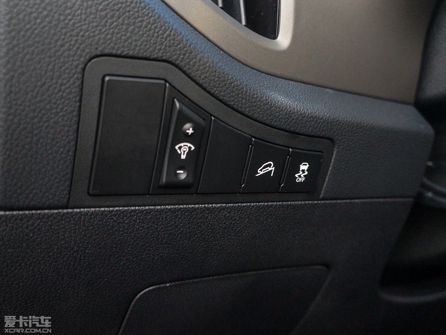 2015 2.0L ԄӃPremium