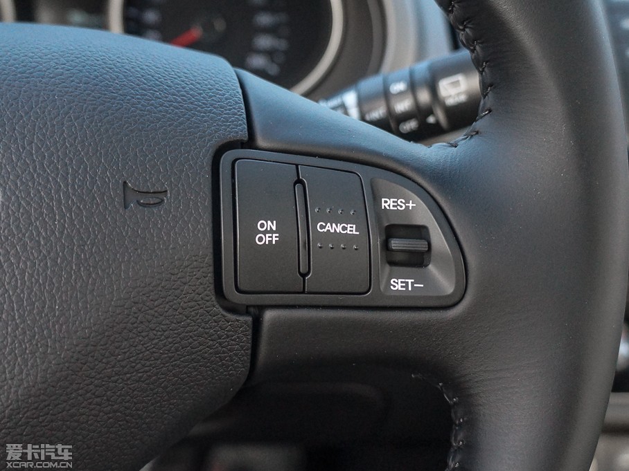 2015 2.0L ԄӃPremium