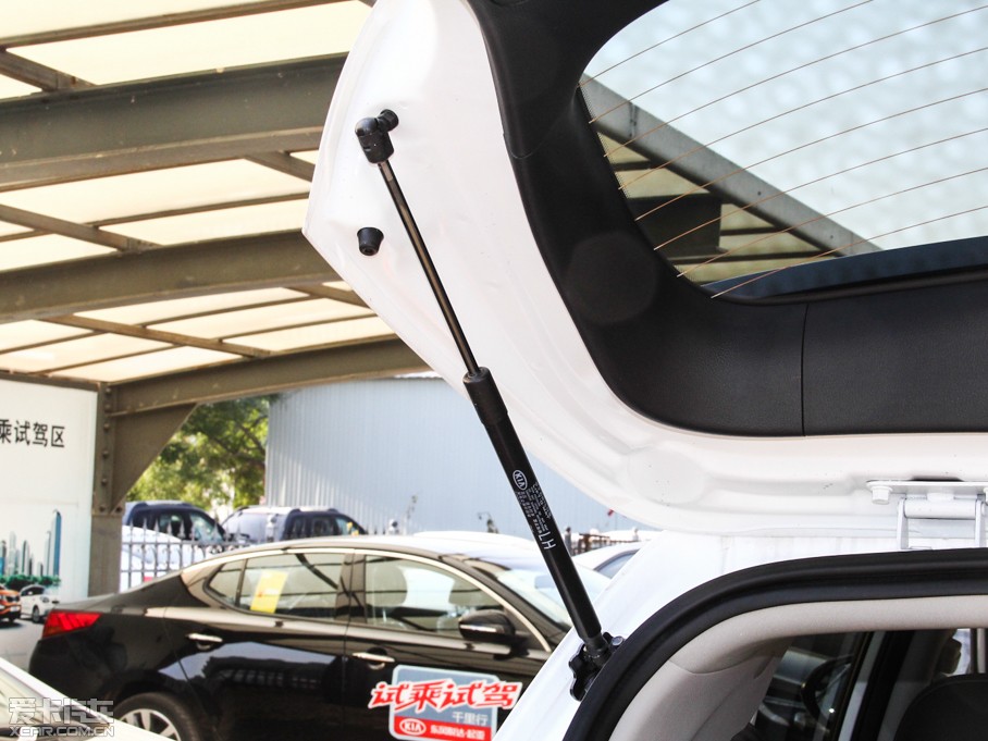 2015 2.0L Ԅ(dng)(q)Premium