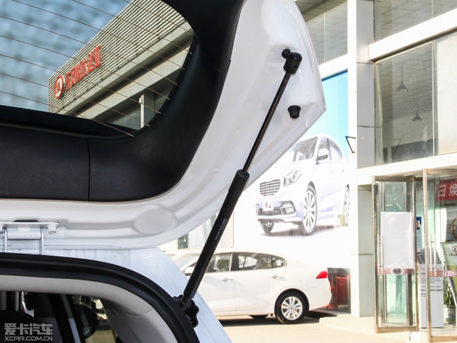 2015 2.0L ԄӃPremium