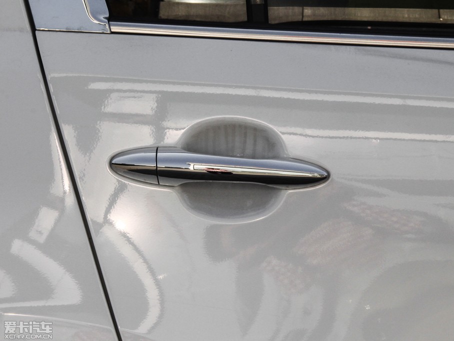 2015 2.0L ԄӃPremium