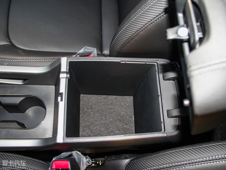 2015 2.0L ԄӃPremium