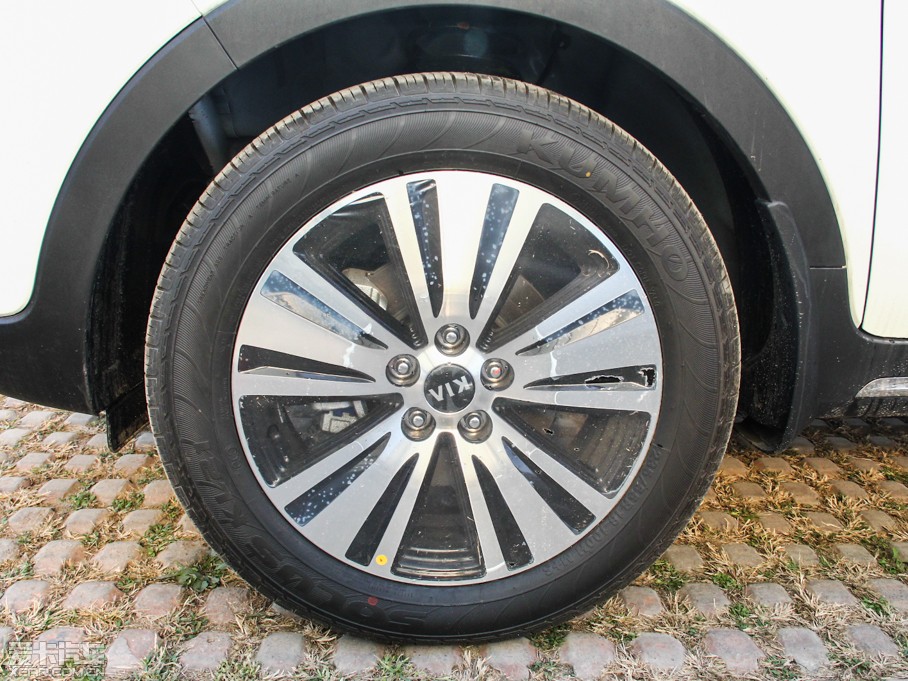 2015 2.0L ԄӃPremium